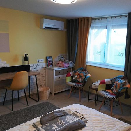 Chambres D'Hotes De L'Avison Bruyeres エクステリア 写真