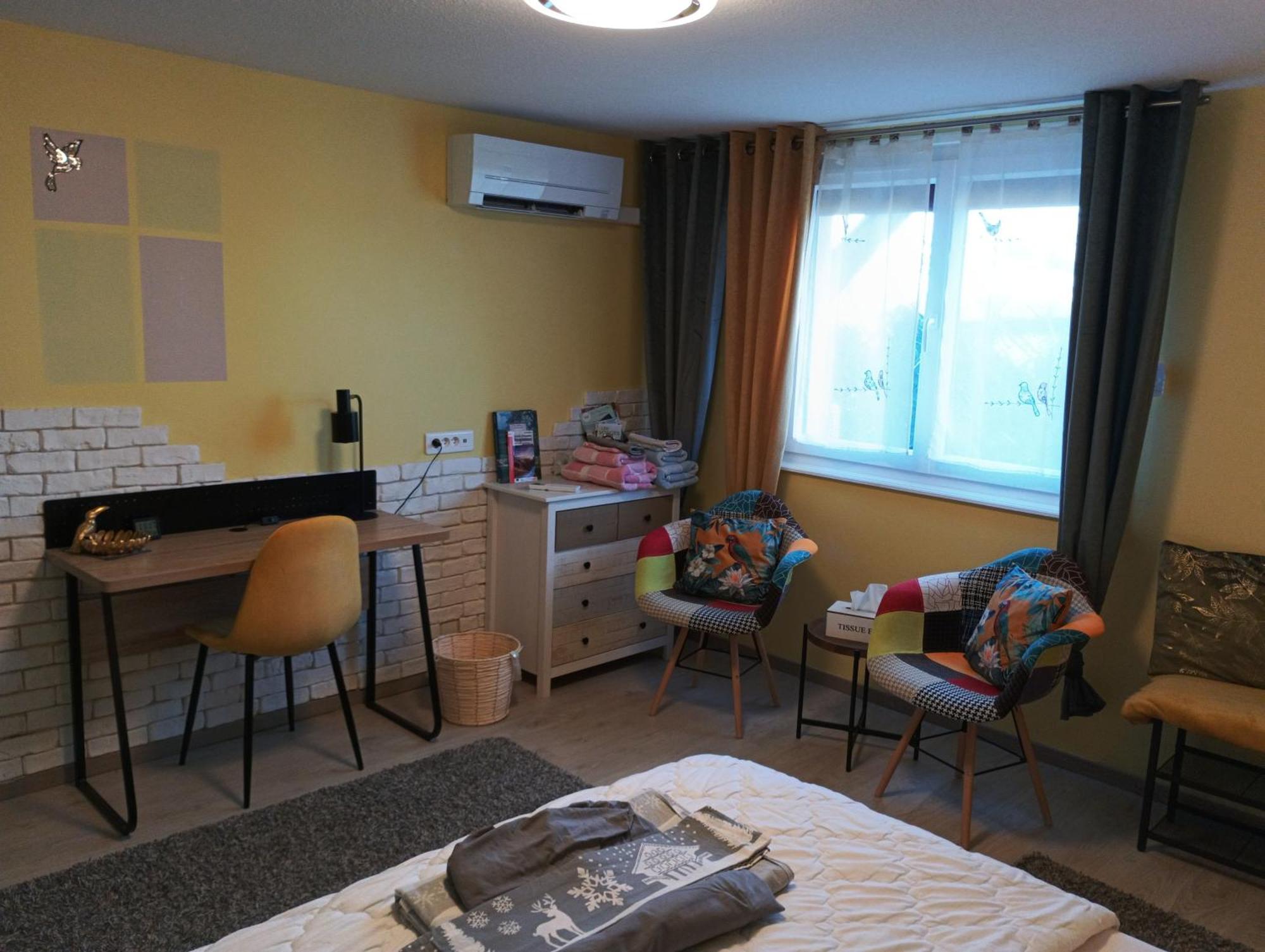 Chambres D'Hotes De L'Avison Bruyeres エクステリア 写真